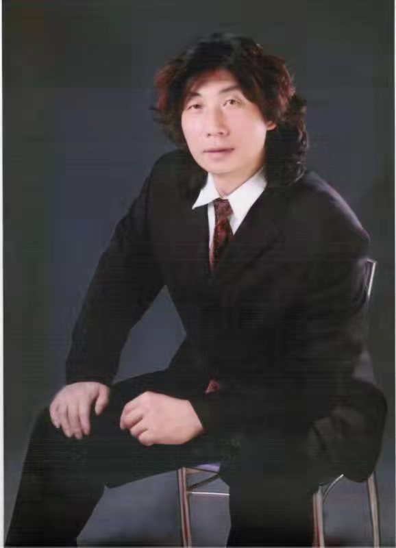 1梁峰.jpg