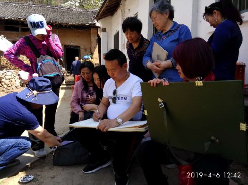 3.jpg 中国娱浪网书画频道米龙艺术工作室商洛采风写生纪实